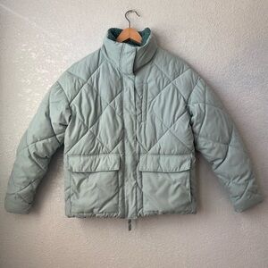 Mint green quilted puffer jacket Universal Thread women’s S sherpa collar
